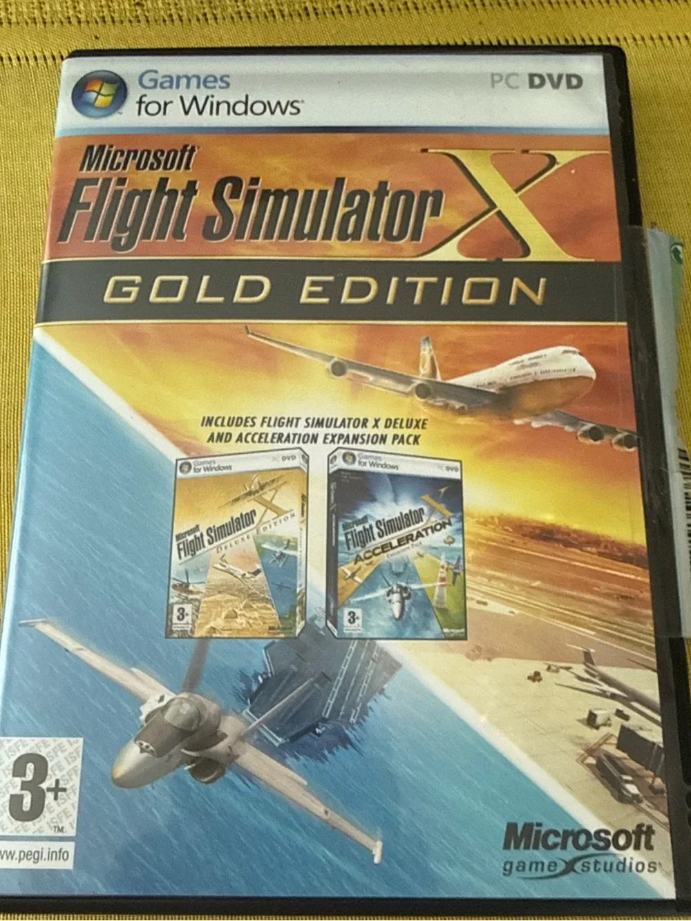 Microsoft Flight Simulator X Gold Edition PC DVD - Gold/Orange 2008